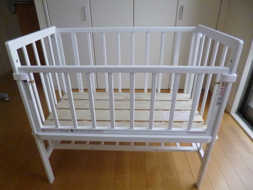 ベビーベッド　そいねーる（白）　美品