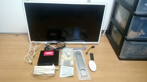 SHARP シャープ フリースタイル アクオス 液晶テレビ　LC-32F5　32型　中古　ホワイト