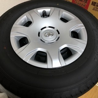 タイヤ4本 195/80 R15 ハイエース新車外し