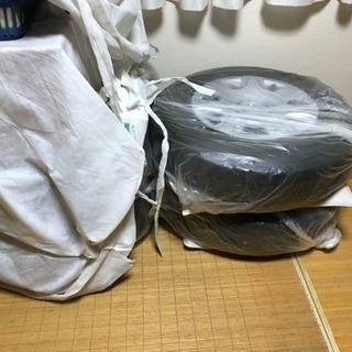 タイヤ4本 195/80 R15 ハイエース新車外し