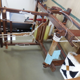 中古織機　京都つづれ機(筬引きの高機)売ります