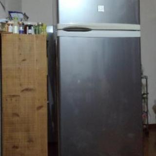 冷蔵庫　2ドア　227L   2009年製