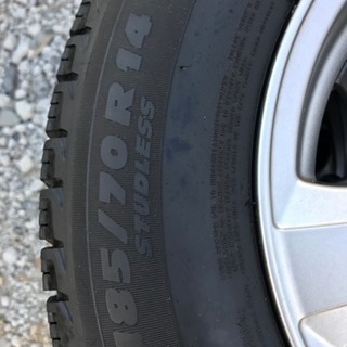 185/70/14 スタッドレス ホイール付き 交換工賃込み 美品-【RED CHOP 