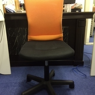 オフィス用事務用椅子　オレンジ