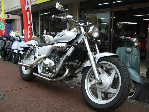 NO.450 Vツインマグナ250 (V-TWIN MAGNA) コブラシート スラッシュカットマフラー!!