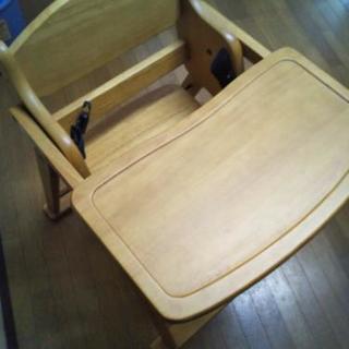 木製の子供用椅子テーブル付