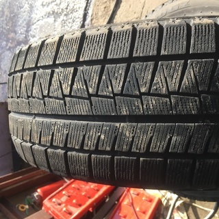 スタットレスタイヤ205/55r17 ハイエース等