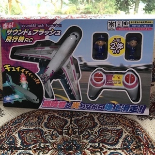 【新品】サウンド&フラッシュ飛行機ラジコン おもちゃ