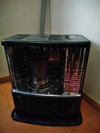 トヨトミ　石油ストーブ