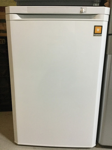 人気ブランドを 【送料無料・設置無料サービス有り】冷凍庫 REMACOM RRS-T88 中古 冷蔵庫