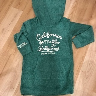 【CALIFORNIA CALISURF:新品】刺繍の洋服（緑）