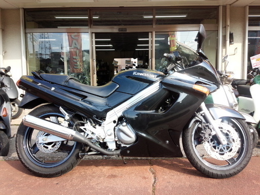 NO.1623 ZZR250 水冷4サイクル2気筒エンジン ☆彡