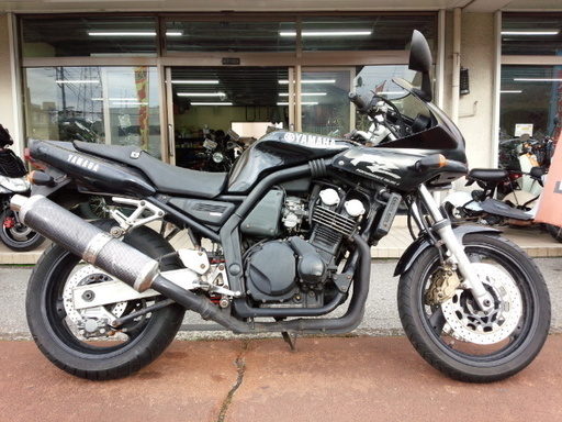 NO.1587 FZ400 水冷4サイクル4気筒エンジン ☆彡