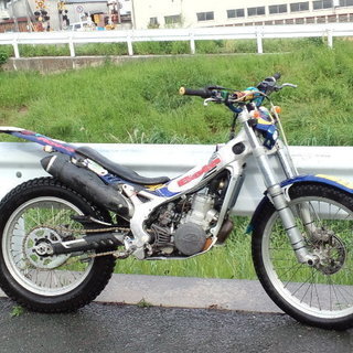 値下げ提案です。 エンジンOH済トライアルバイク 250cc 2st  BETA Rev-3  ツートラ 仕様