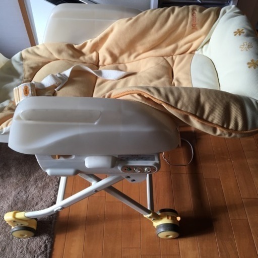 コンビ ハイローチェア