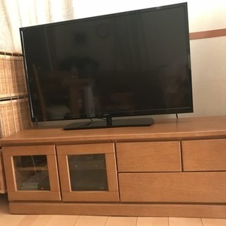 AQUOS 42型液晶テレビ