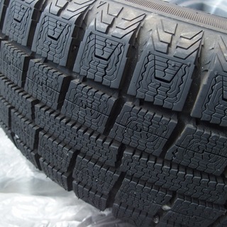 [終了]スタッドレスタイヤ+ホイール4本セット　155/65/R13