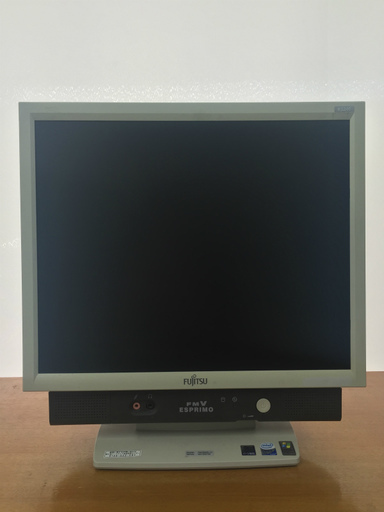 中古一体型パソコン　（型番:FMV-K5240,商品ID:70）