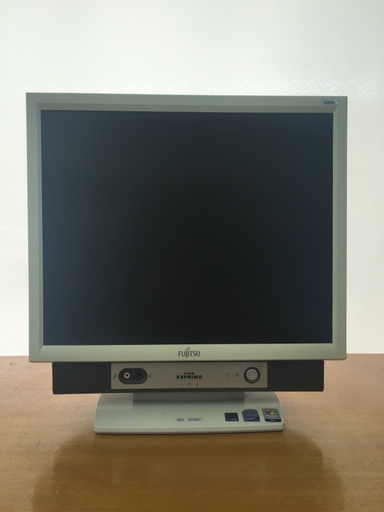 中古一体型パソコン　（型番:FMV-K5260,商品ID:69）
