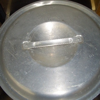 ☆高く買取るゾウ　八幡西店☆【直接引取限定】業務用　寸胴鍋　約80Lの大容量！