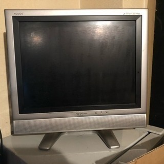 古い液晶テレビ  