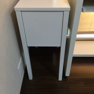IKEA サイドテーブル 白