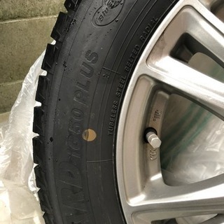 お値引きしました フリード スタッドレスタイヤ 185/65r15
