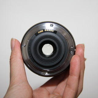 『必需品』　キャノン用マクロレンズ　EF-S 60mm F2.8 USM