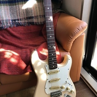 fender ストラト 中古