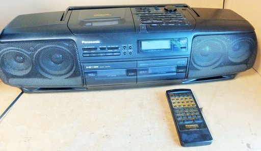 パナソニック Panasonic Rx Dt7 Cd Wカセットラジカセ バブル時代の名機 懐かしのラジカ ロボコン 港南台のオーディオ ラジカセ の中古あげます 譲ります ジモティーで不用品の処分
