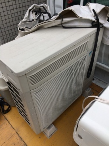ダイキン うるるとさらら  取り付け可