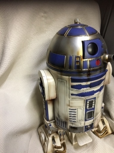 『スターウォーズ〜最後のジェダイ〜』公開記念✨  R2-D2ダストボックス