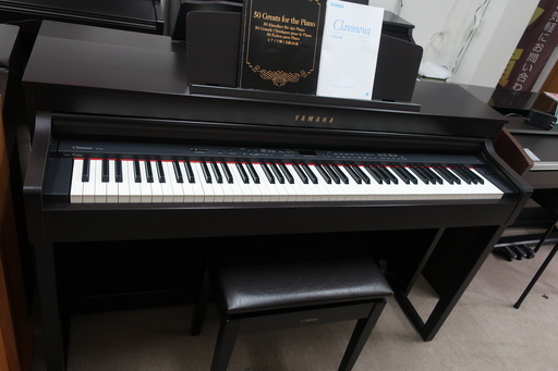 YAMAHA　CLP-470　2012製　￥90.000-