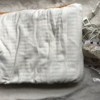 【中古】電気毛布（箱入り保管）コイズミ製