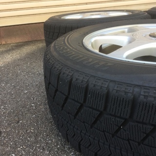 スタッドレスタイヤ(5穴ホイール付) 19565R15 91Q 安心のブリヂストンVRX 2014年製造