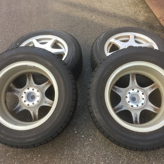 スタッドレスタイヤ(5穴ホイール付) 19565R15 91Q 安心のブリヂストンVRX 2014年製造