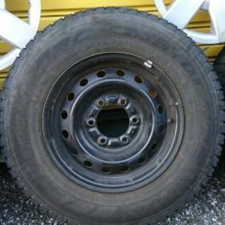 ハイエース スタッドレスタイヤ&ホイール 4本