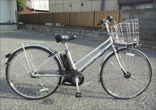 【値下げしました！】　★★　極上高年式の２７インチシティーサイクル！【PanasonicビビＤＸ　ＣＩＴＹ】通勤・通学Ｅｘｐｒｅｓｓ！　バッテリー新調！新車ご検討の方にも！　高容量8.9Ahリチウムイオンバッテリー　シマノ内装５段　お届けいたします！　★★