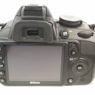 年末年始、クリスマスに SD付 Nikon ニコン D3100 200㎜ ダブルズームキット 18-55mm 55-200mm 一眼レフカメラ