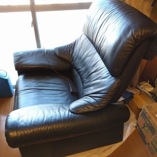 カリモク ソファー 値下げ致しました。 7月1日限定]カリモク 本皮1人用ソファー(値下げ)（高級
