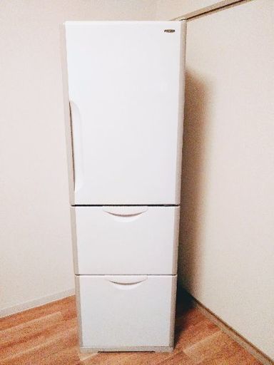 【配達設置無料】HITACHIお洒落な3ドア冷蔵庫自動製氷付き❗❕