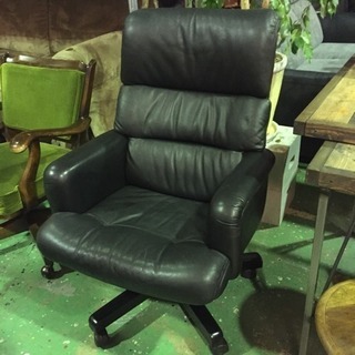 カリモク エグゼクティブチェア