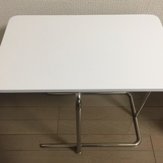 【引越し間近期間限定】白いサイドテーブル