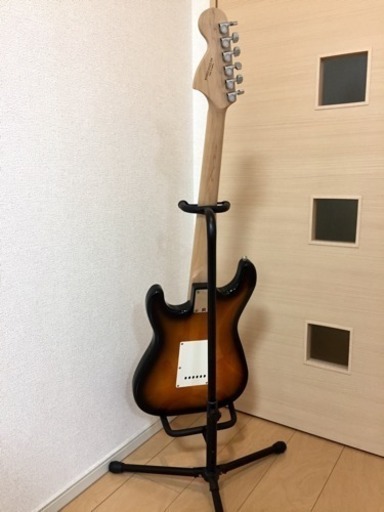 ほぼ新品】エレキギター(Squier by Fender) | www.stickiesbar.com