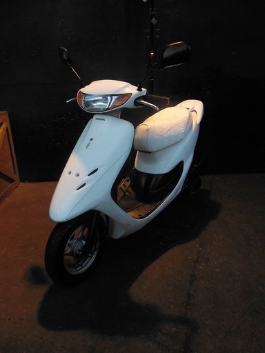 年末セールすぐ対応可年内に合います。HONDA ＤＩＯＺＸ仕様 ホワイト エナメルシート バッテリー フィルター新品交換　軽整備点検してあり　すぐ乗り出し可能