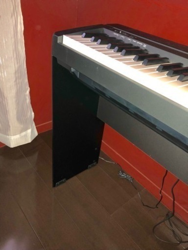 YAMAHA 専用スタンド付き 電子ピアノ YAMAHA 電子ピアノ スタンド付