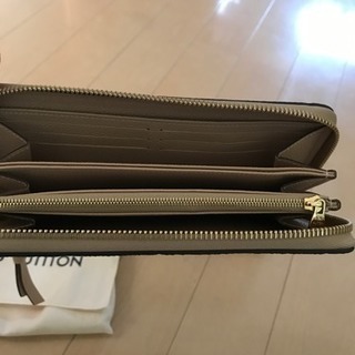 ルイヴィトン 正規品 長財布 未使用