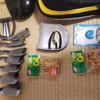 ほぼ新品。ゴルフバック　adidas　ドライバー一式他