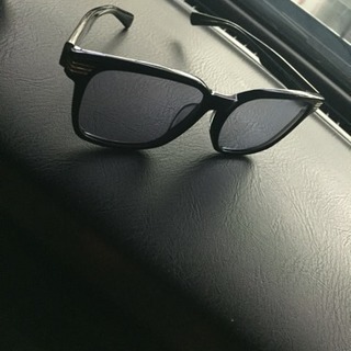 policeのサングラス