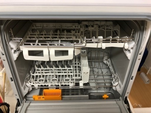 2016年製 パナソニック 食器洗い乾燥機 食器洗浄機 panasonic NP-TR8-W